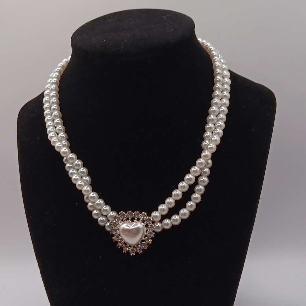 Double Strand Hollywood 1920s Style FAUX Pearl Choker.